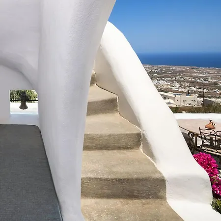 Santorini Vista Legacy Retreat - Live The History, Wake To The View * Pýrgos