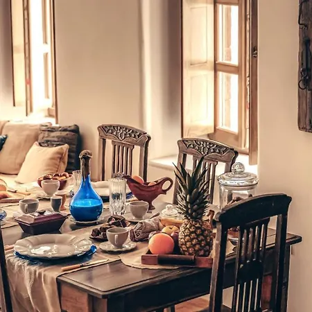 Santorini Vista Legacy Retreat - Live The History, Wake To The View Villa Pýrgos
