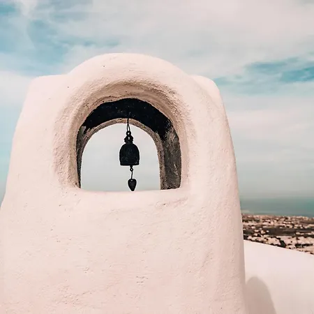 Santorini Vista Legacy Retreat - Live The History, Wake To The View *