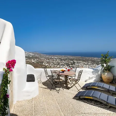 Villa Santorini Vista Legacy Retreat - Live The History, Wake To The View Pýrgos